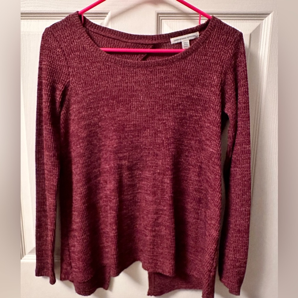 American Eagle sweater